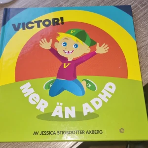 Viktor mer än Adhd - Säljer en bok. Som är väldig lättläst och fakta om Adhd 