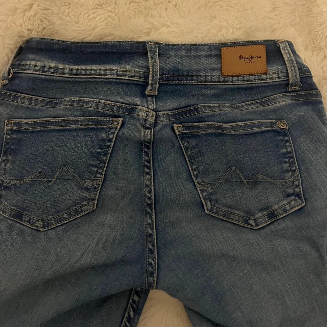 Blå flare jeans från Pepe Jeans