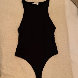 Så fin body - Säljer denna fina body som aldrig är använd