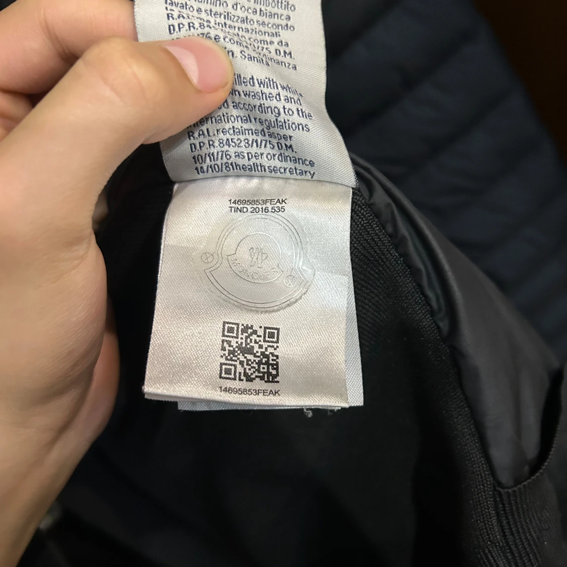 Svart dunväst från Moncler - 3