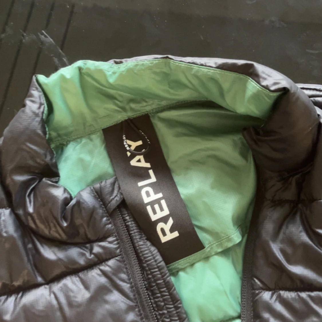 Svart dunväst från Replay - 3