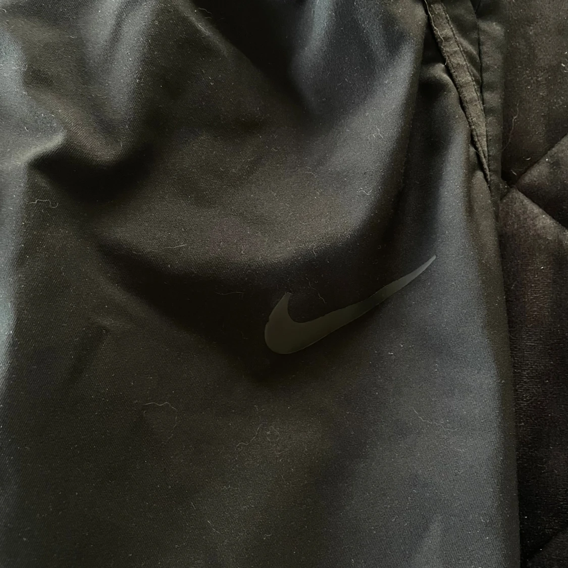 Svarta träningsbyxor från Nike - 1