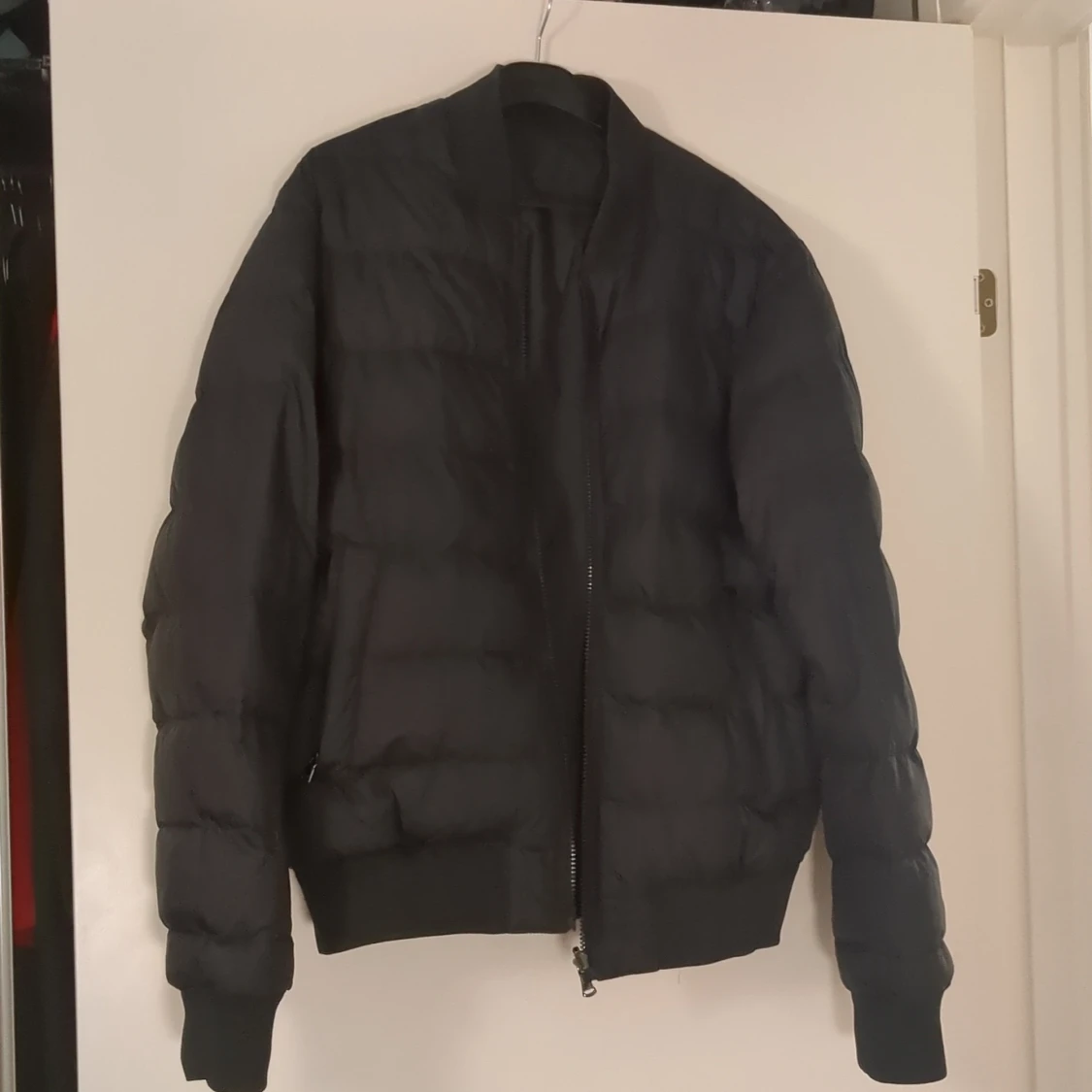 Svart höstjacka från J.Lindeberg L - 2