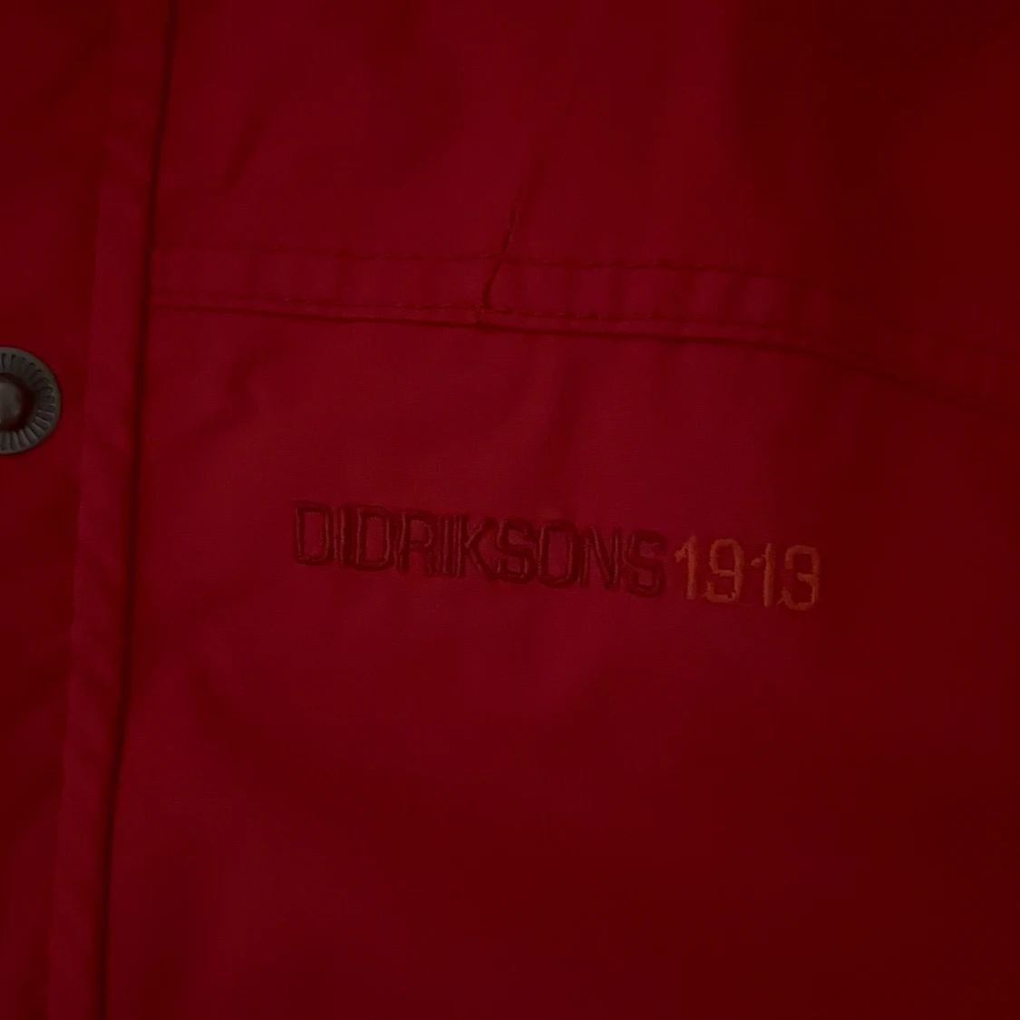 Röd parkas från Didriksons, strl 38 - 1