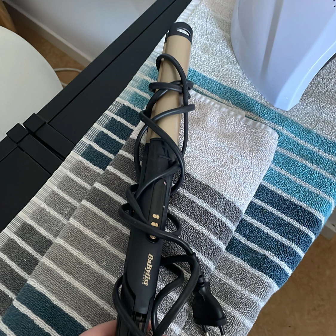 BaByliss Curling Iron - 1