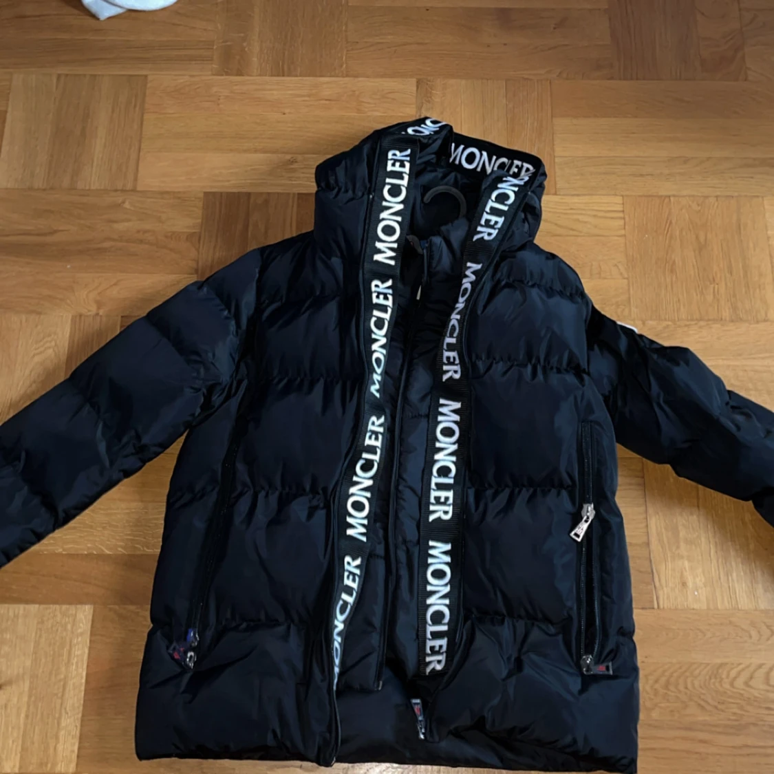 Moncler jacka