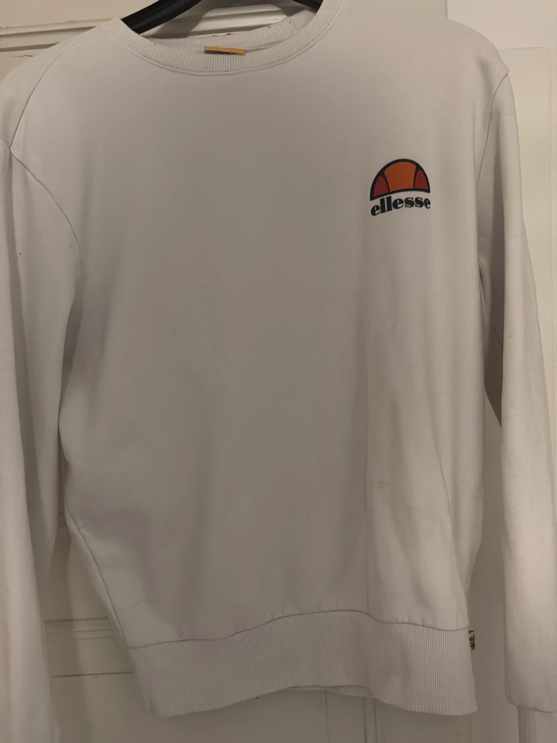 Vit sweatshirt från Ellesse