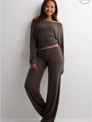 Mjukissett  - Super fint mjukissett från nelly!!❤️nypris 700kr