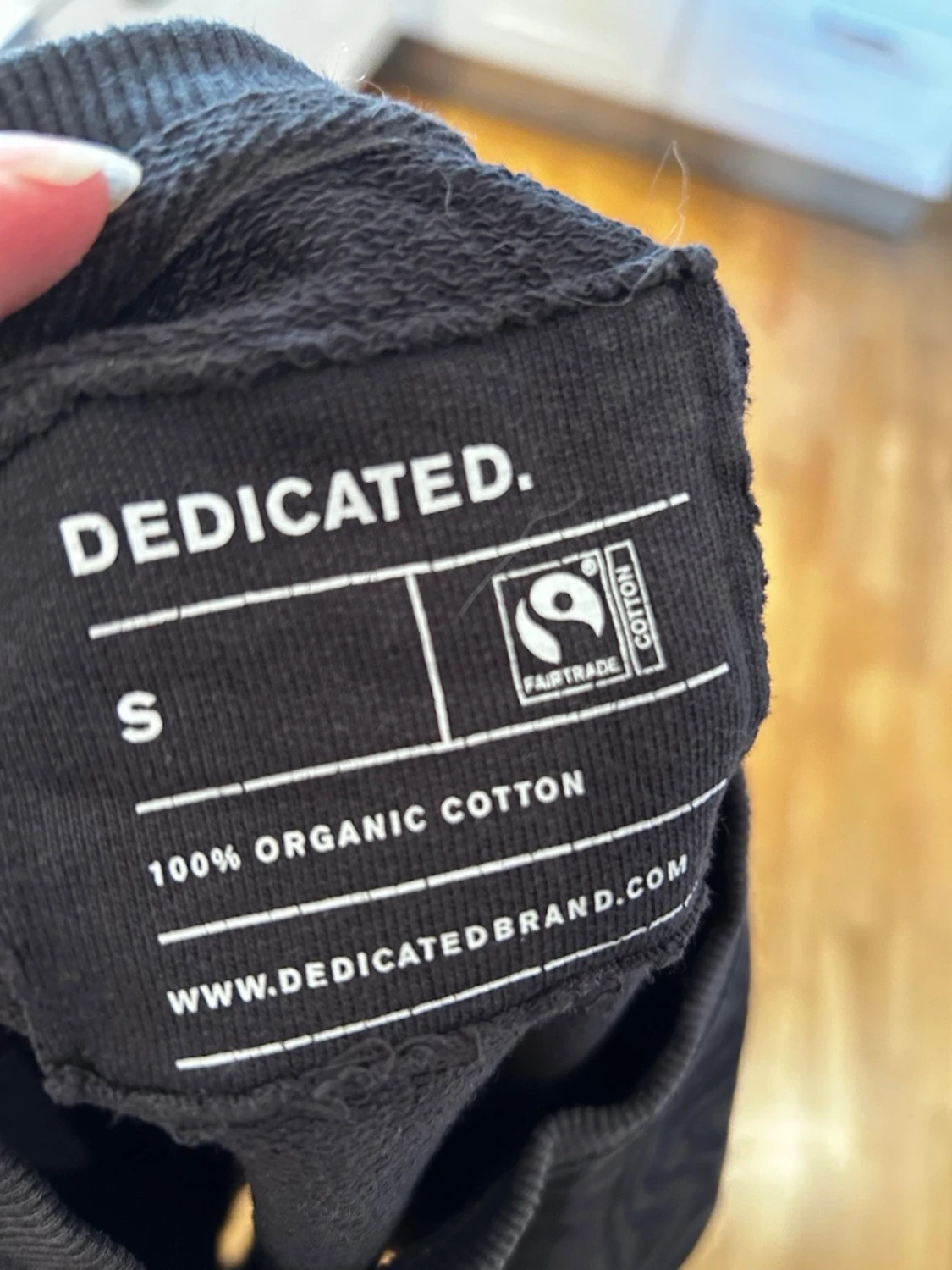 Svart mönstrad sweatshirt från Dedicated - 2