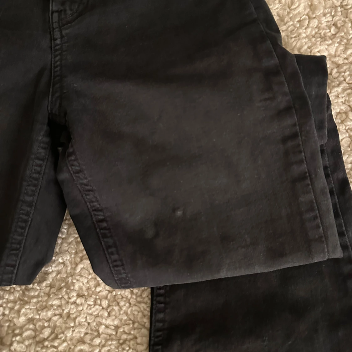 Svarta jeans från Gina Tricot - 3