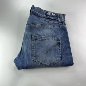 Dondup Lucky jeans 35 - Storlek 35 skick 9/10 inga skador 