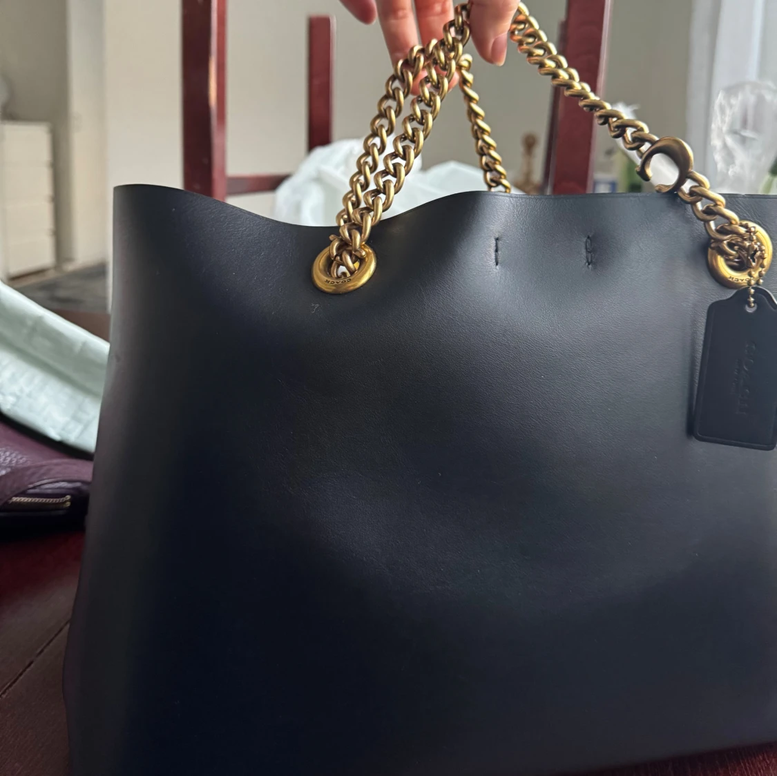 Svart handväska i skinn från Coach - 1