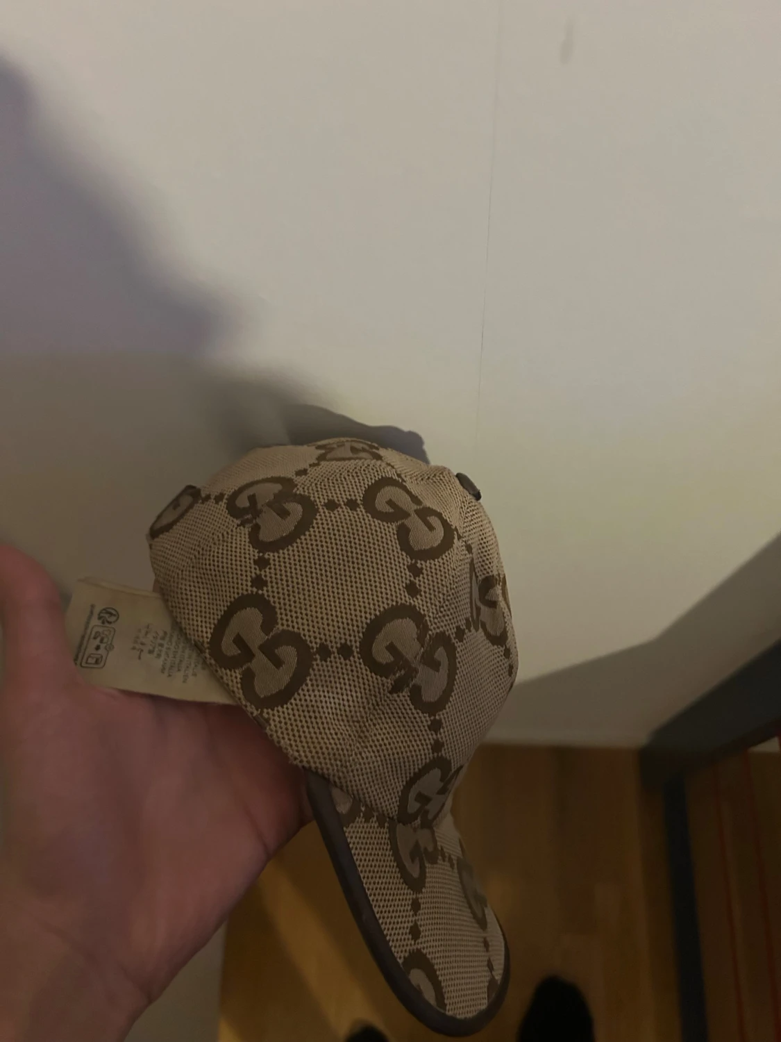 Beige GG-mönstrad keps från Gucci - 3