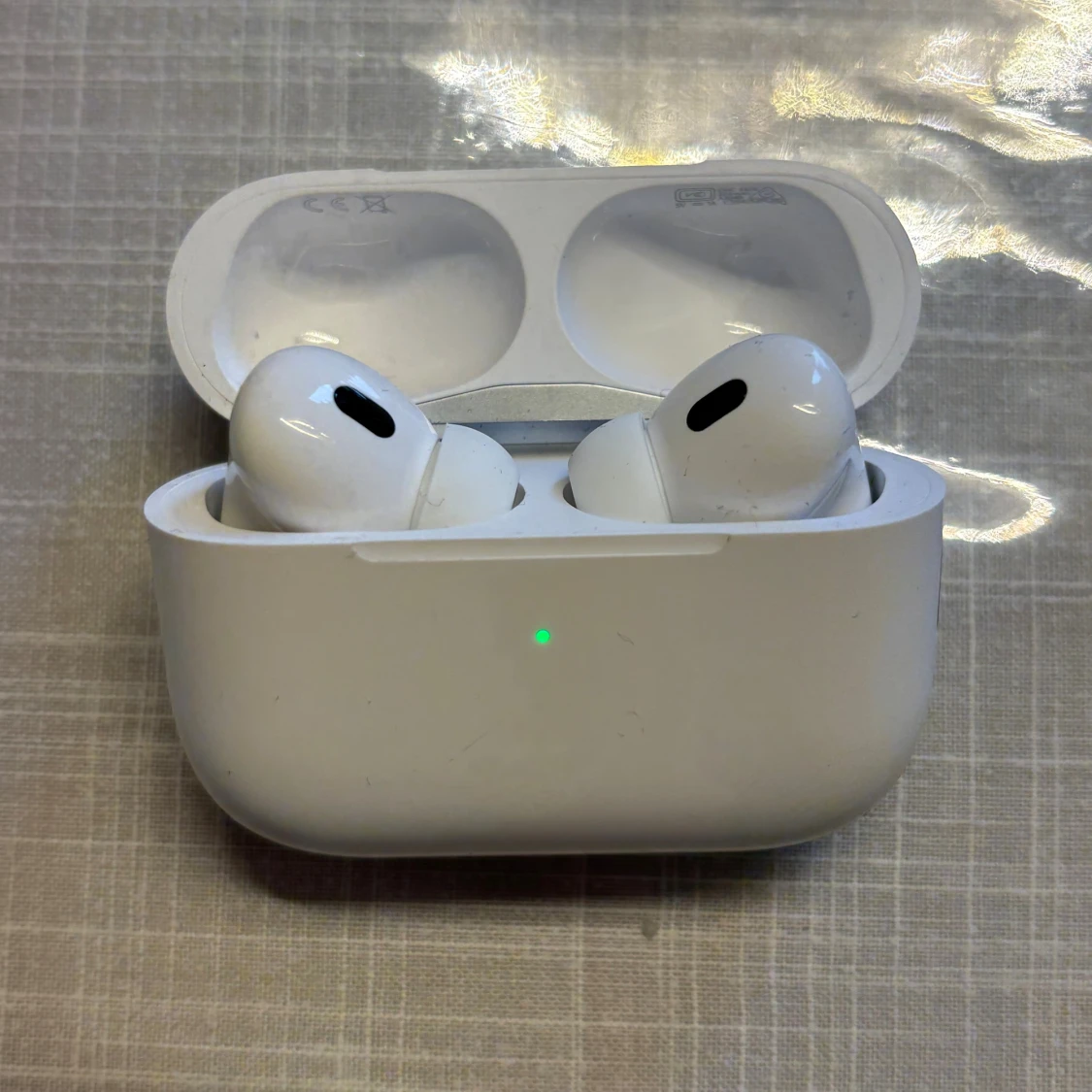 AirPods Pro 2nd gen - 1