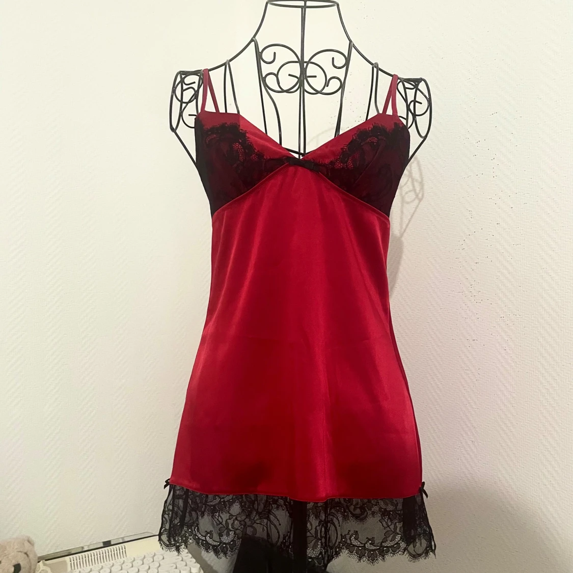 Röd nattlinne från Victoria’s Secret