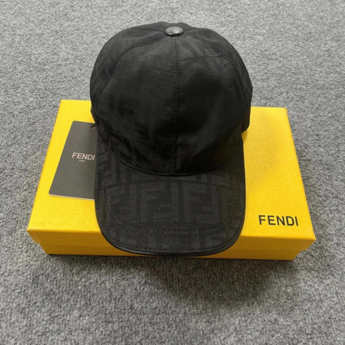 Fendi Keps