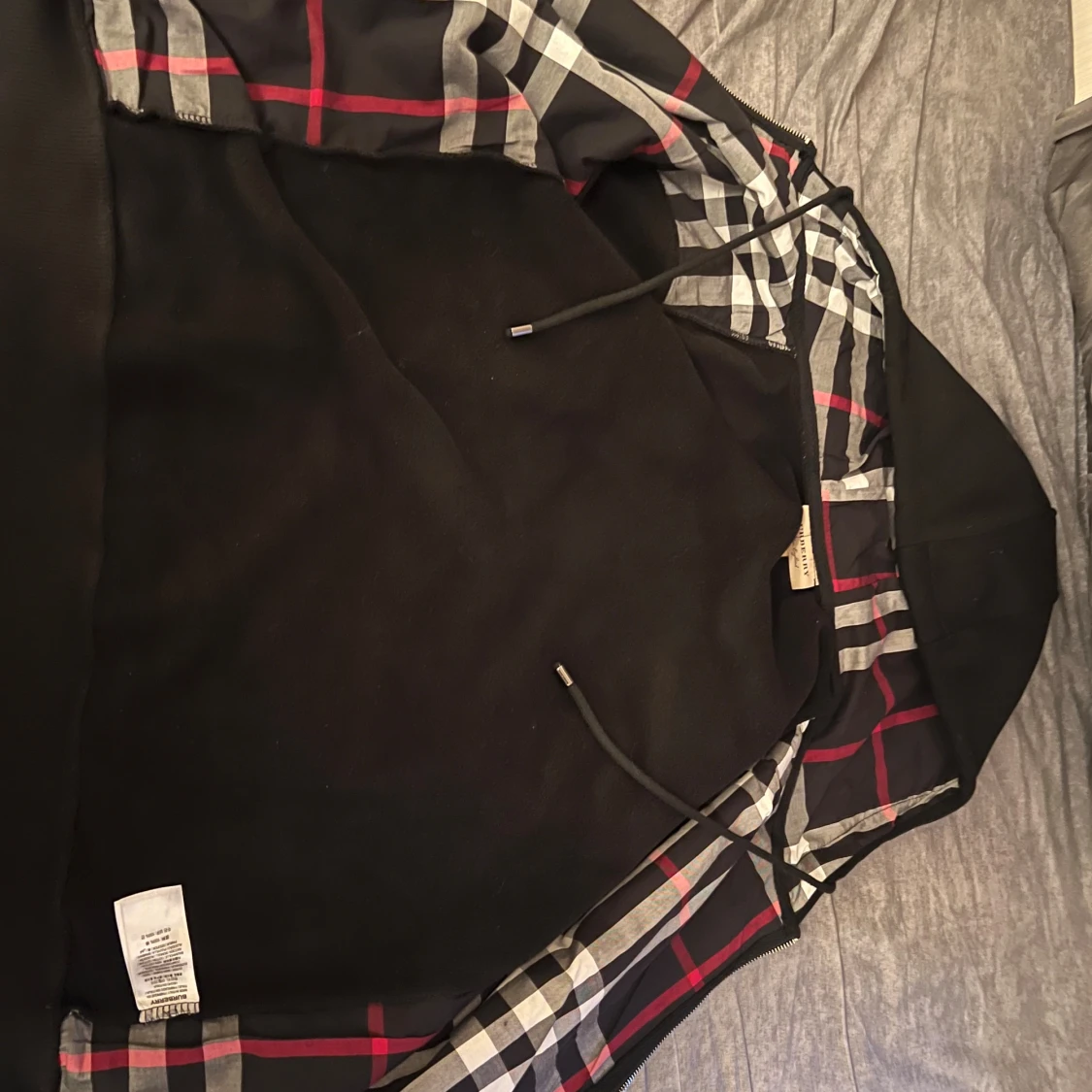 BURBERRY ZIP HOODIE - 2