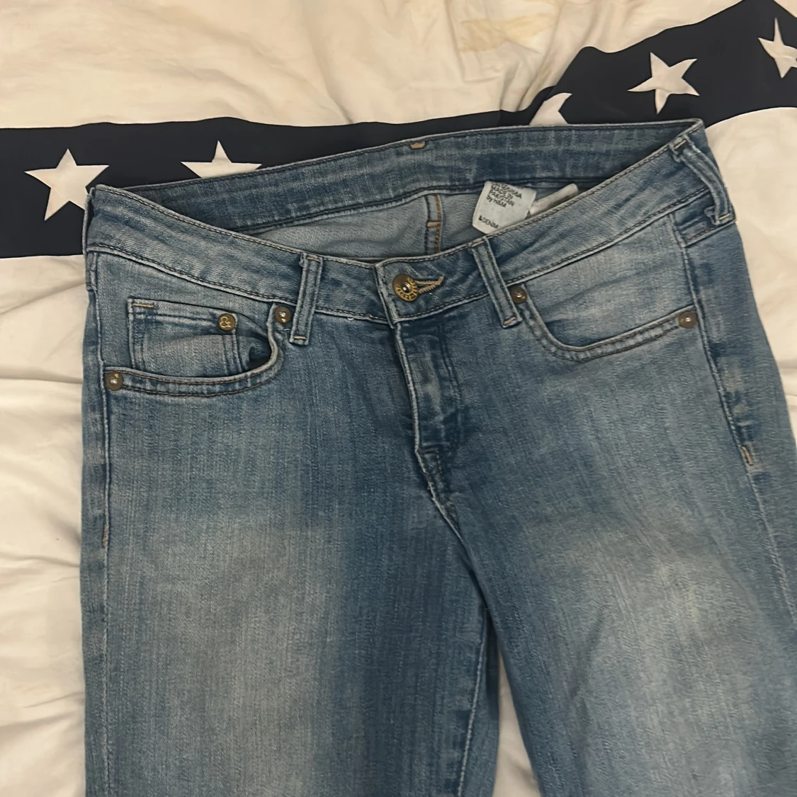 Bootcut jeans med spetsdetalj - 1
