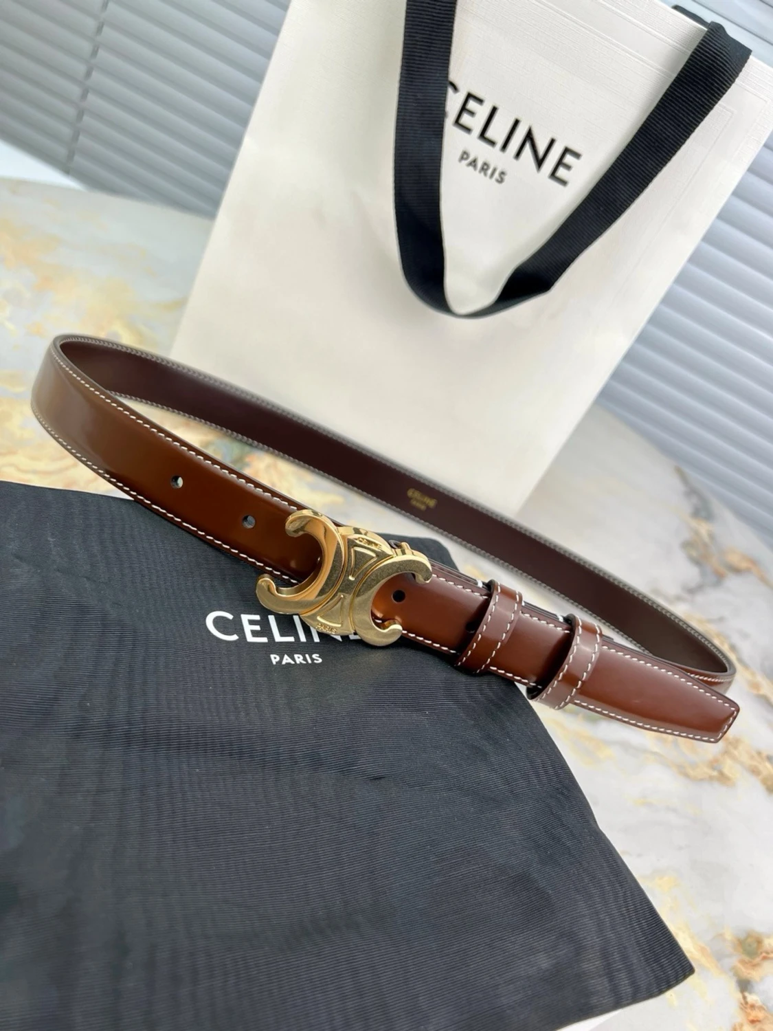 Brunt läderbälte från Celine - 5