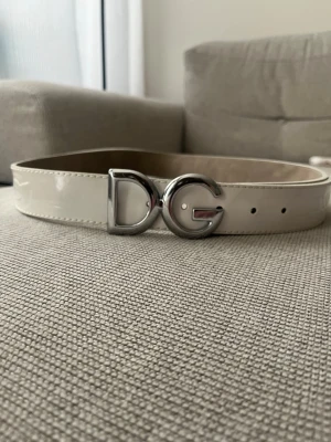 Vitt bälte - Vitt bälte 