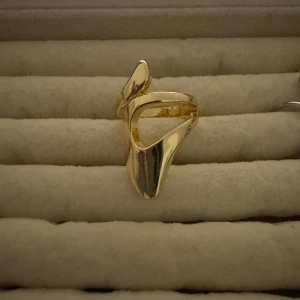 Guldfärgad ring  - Ej justerbart 