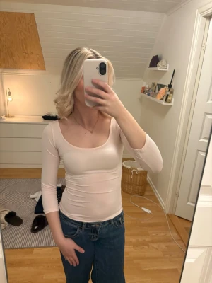 Nelly topp - Sitter lite för tajt för mig! I princip helt ny💞