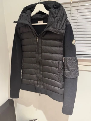Moncler mens black cardigan jacket - Brand new. Size M, perfect fit true to size. NFC works and sends to the product’s site