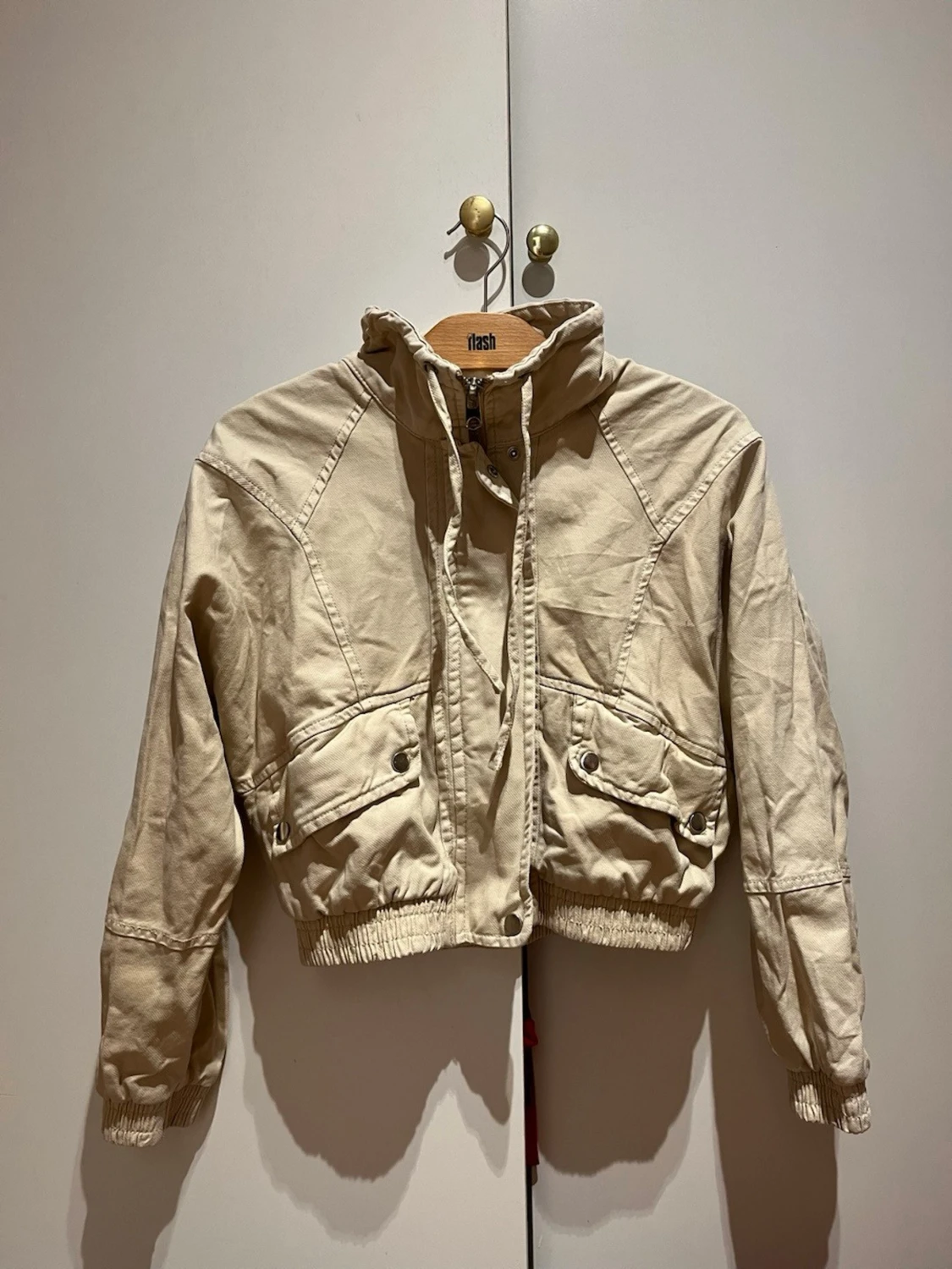 Beige cropped jacka  - 1