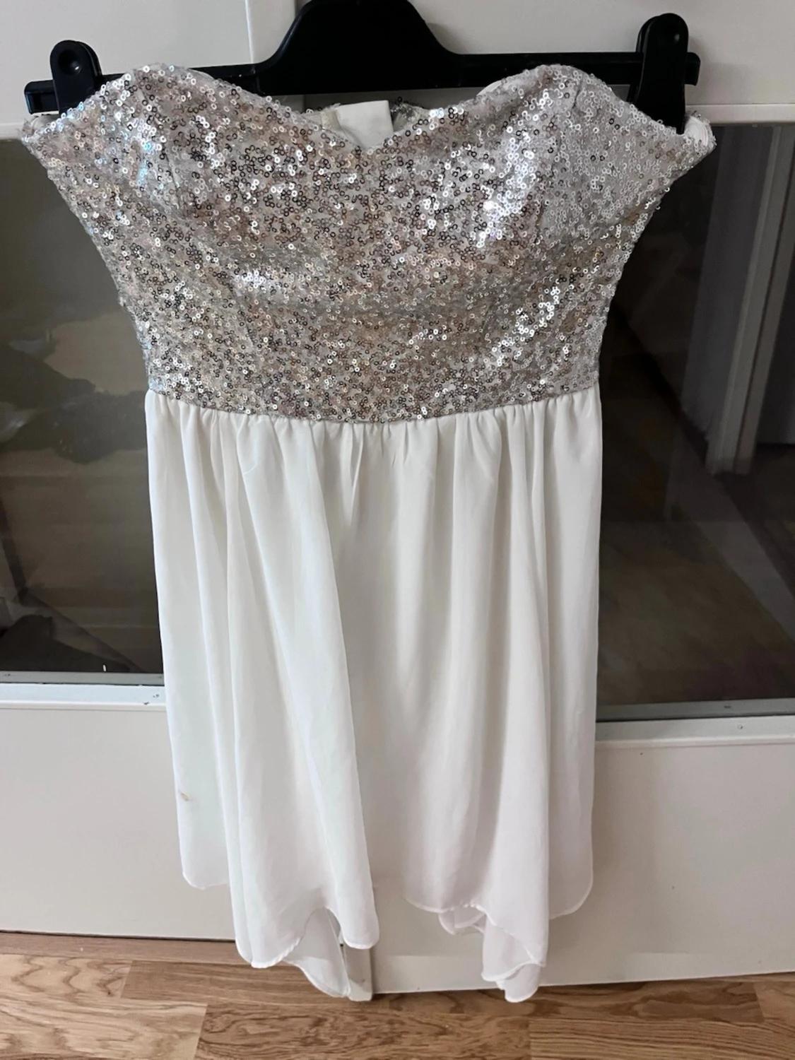 Vit klänning Ginatricot