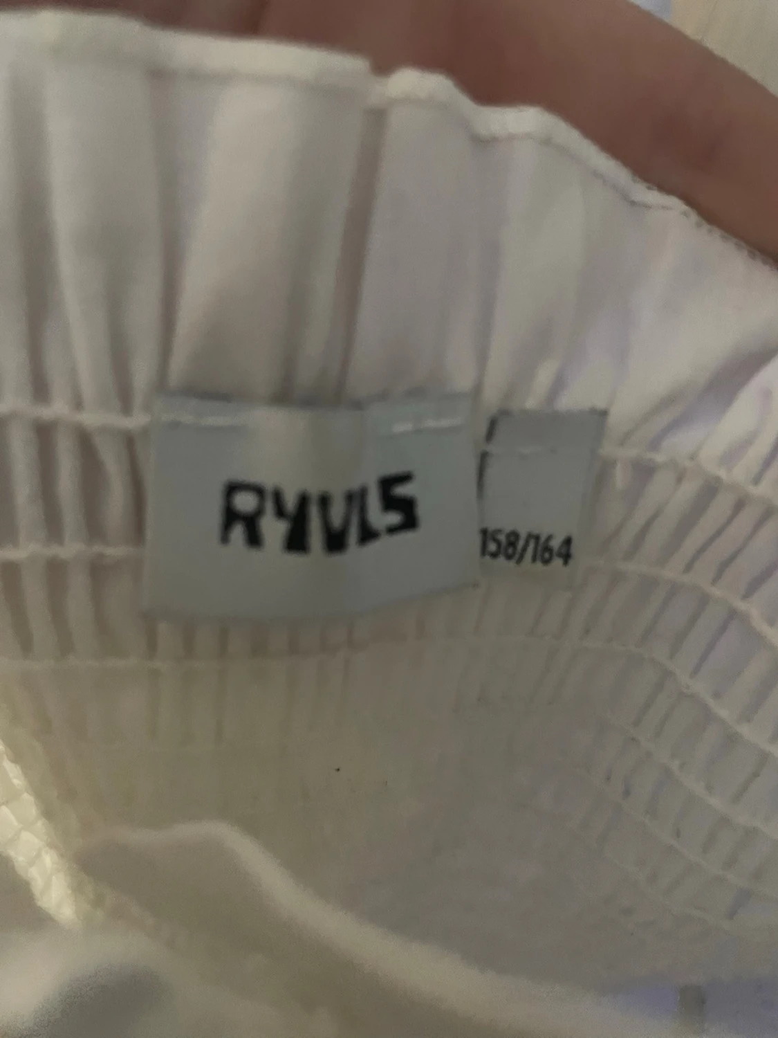 Vit sommarklänning från RYVL - 1