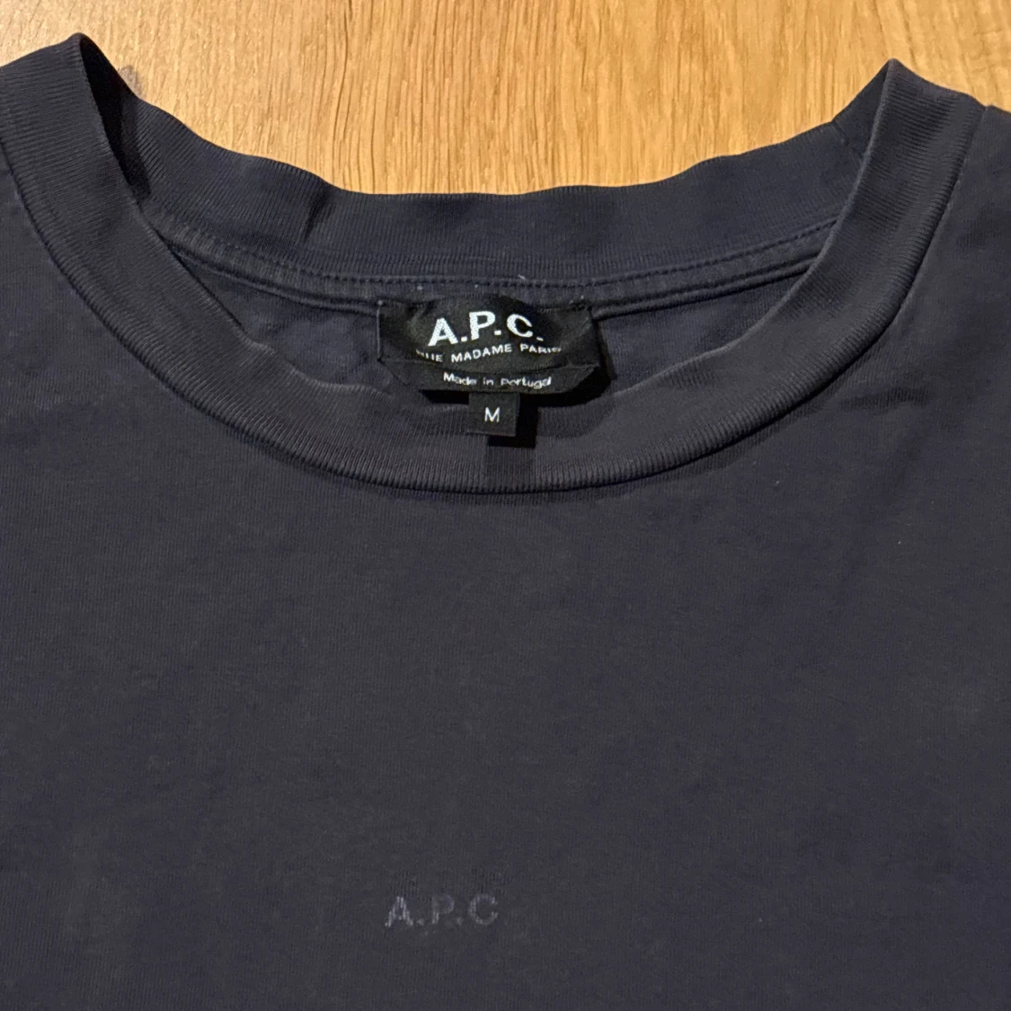 Mörkblå långärmad tröja från A.P.C. - 1