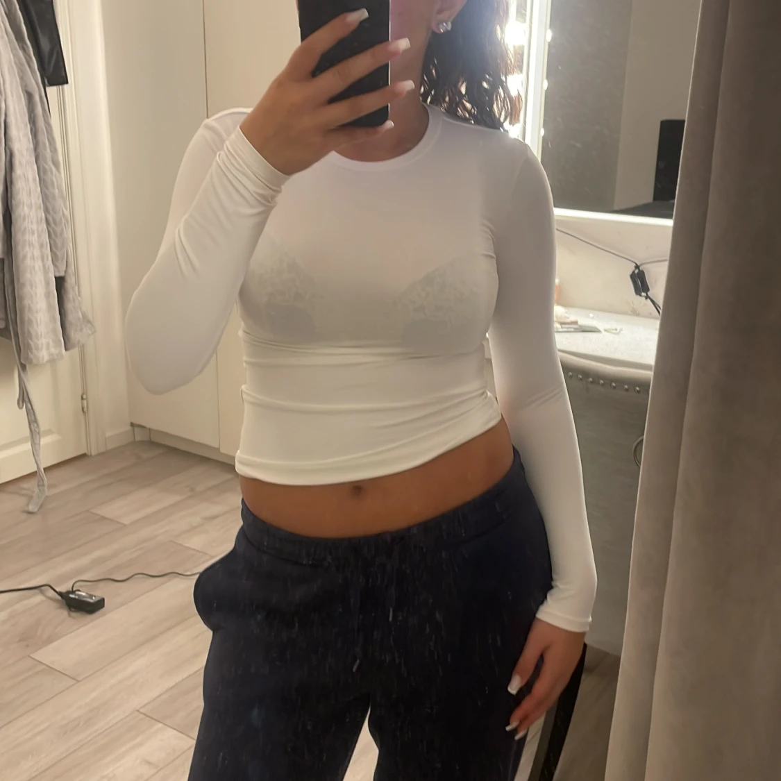 Vit långärmad croppad topp H&M