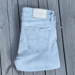 Jacob Cohën Jeans - Säljer dessa feta Jacob Cohën jeansen!        Storlek 31 | Skick 8/10 | Modell~SUSAN!   