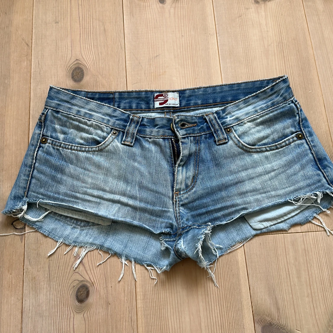 supersnygga jeansshorts - 1