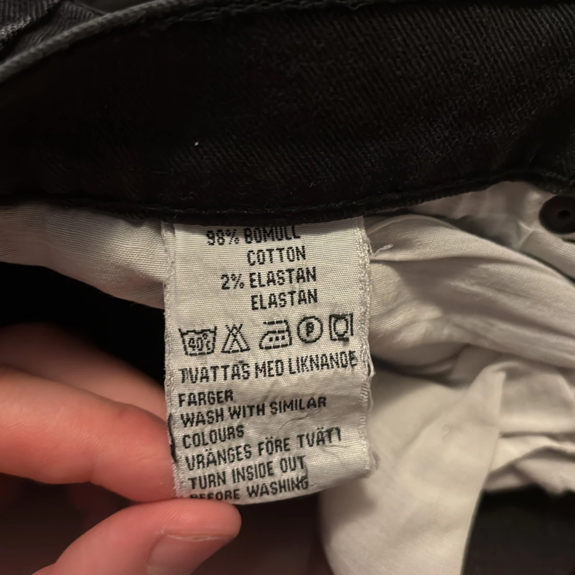 Svarta jeansbyxor från MyWear - 2