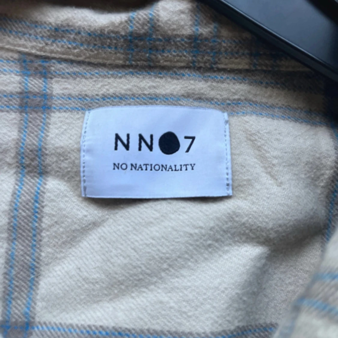 Rutig overshirt från NN07 i beige - 2