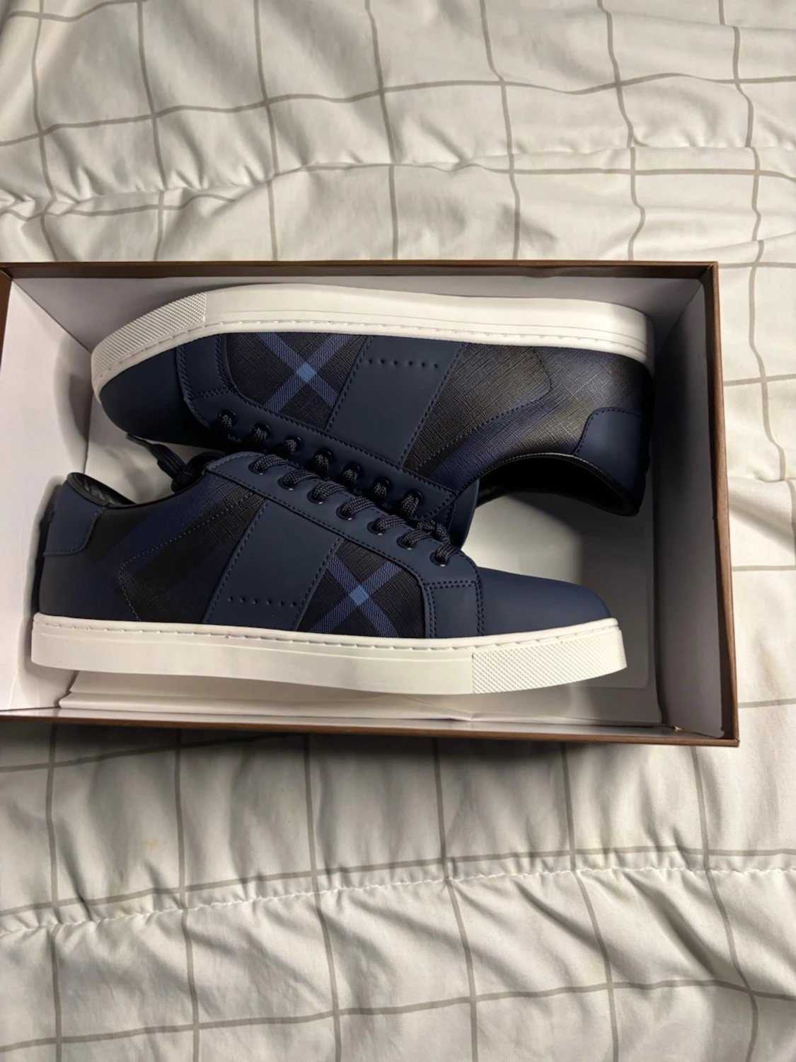 Blå sneakers från Burberry - 1