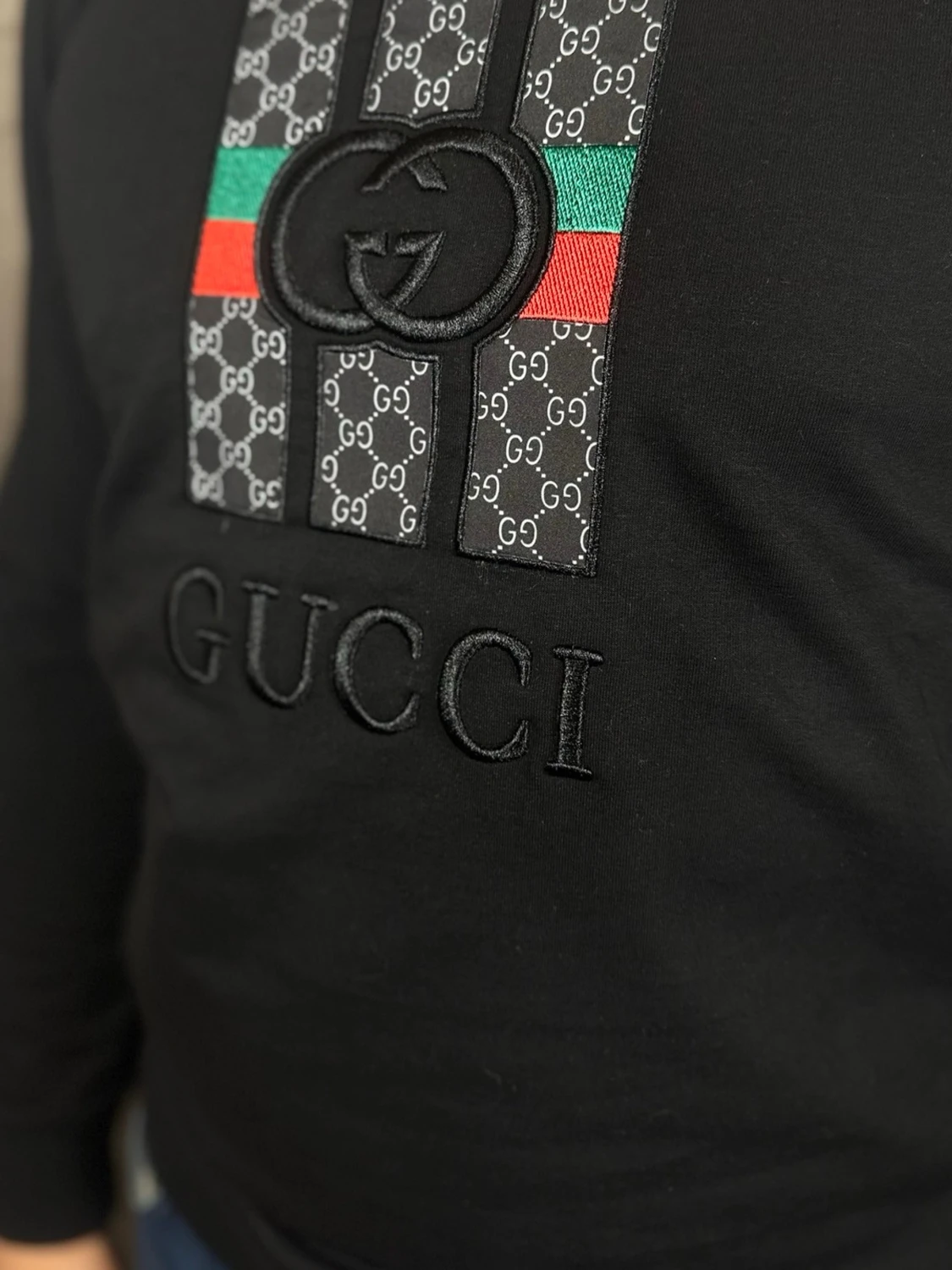 Svart långärmad tröja  - 1