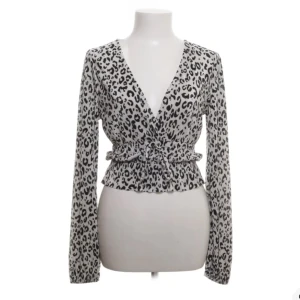 Zara topp - Djur mönstrad topp ifrån Zara.🩷