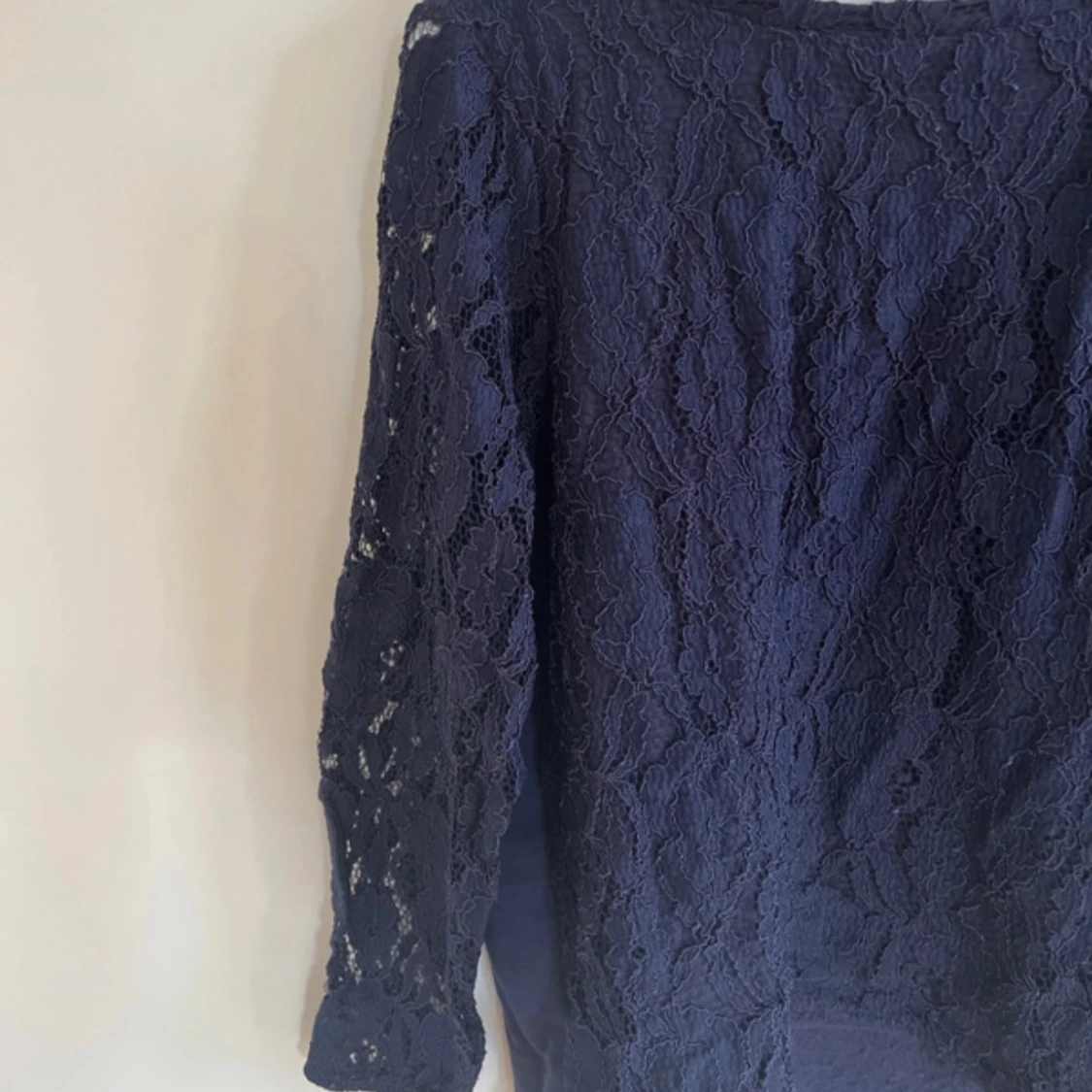 Marinblå spets topp - 1