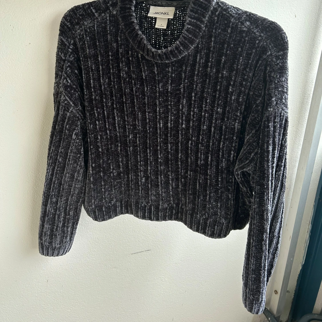 Mörkgrå ribbad tröja  - 3