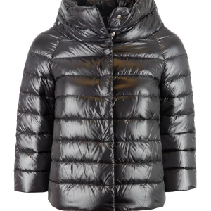 Liknade herno jacka  - Svart liknade herno jacka i storlek s men funkar i xs också! Jätte fin och skön på 