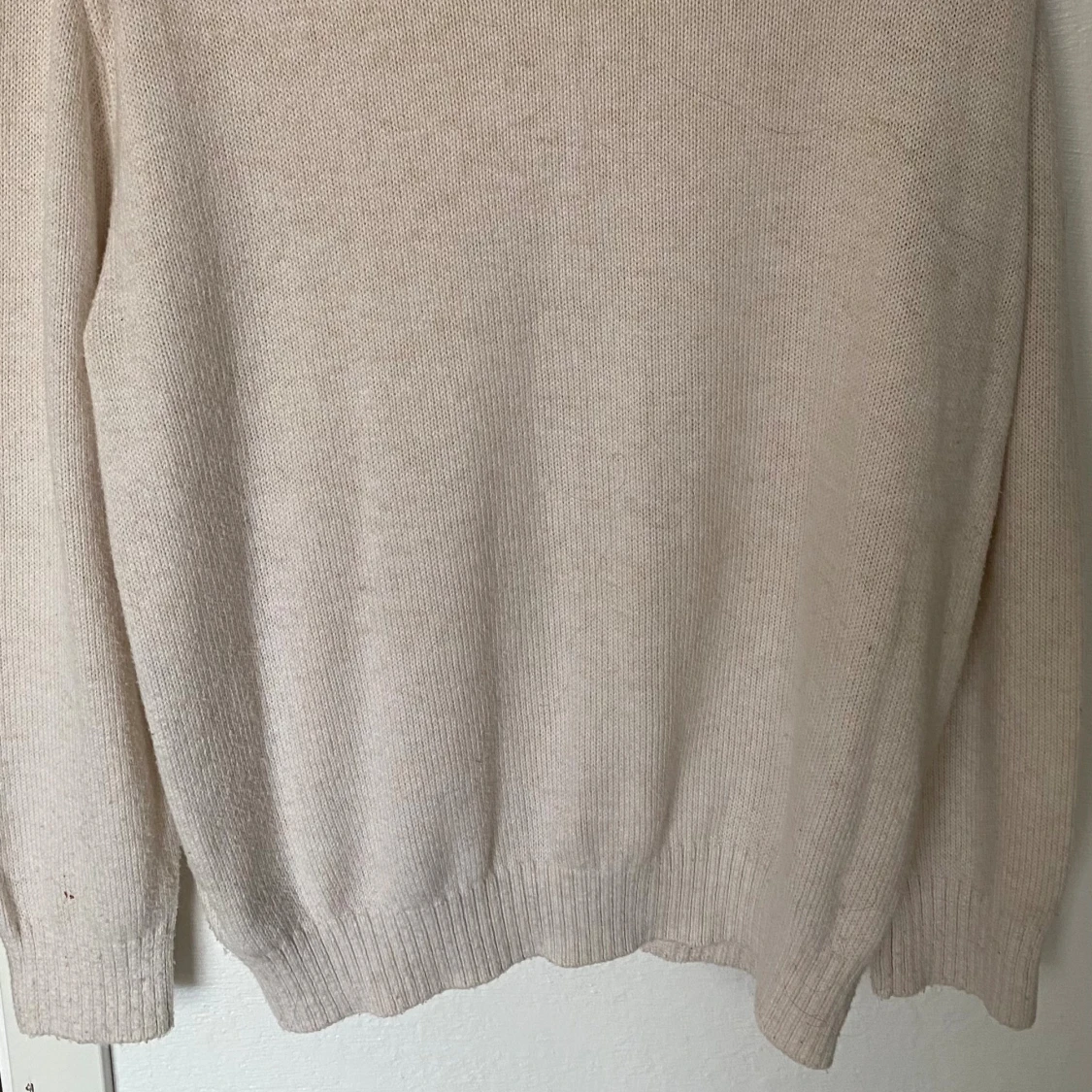 Beige stickad tröja från H&M - 1
