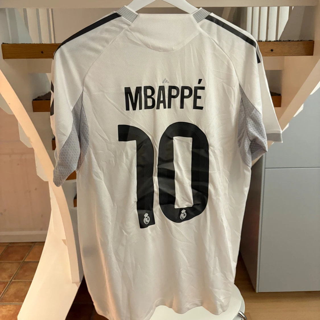 Real Madrid Mbappé 10 fotbollströja - 1