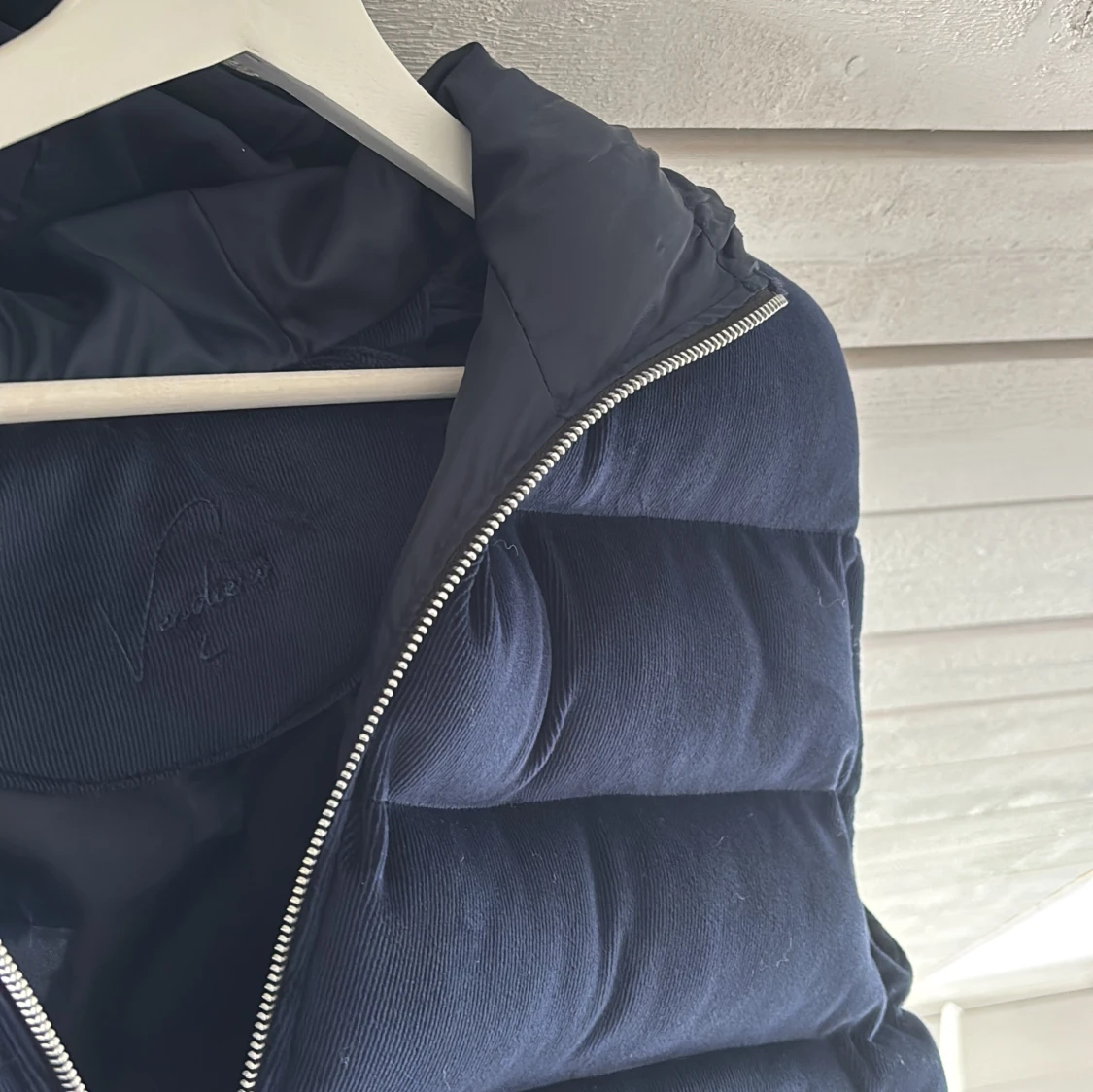 Mörkblå manchester dunväst  - 2