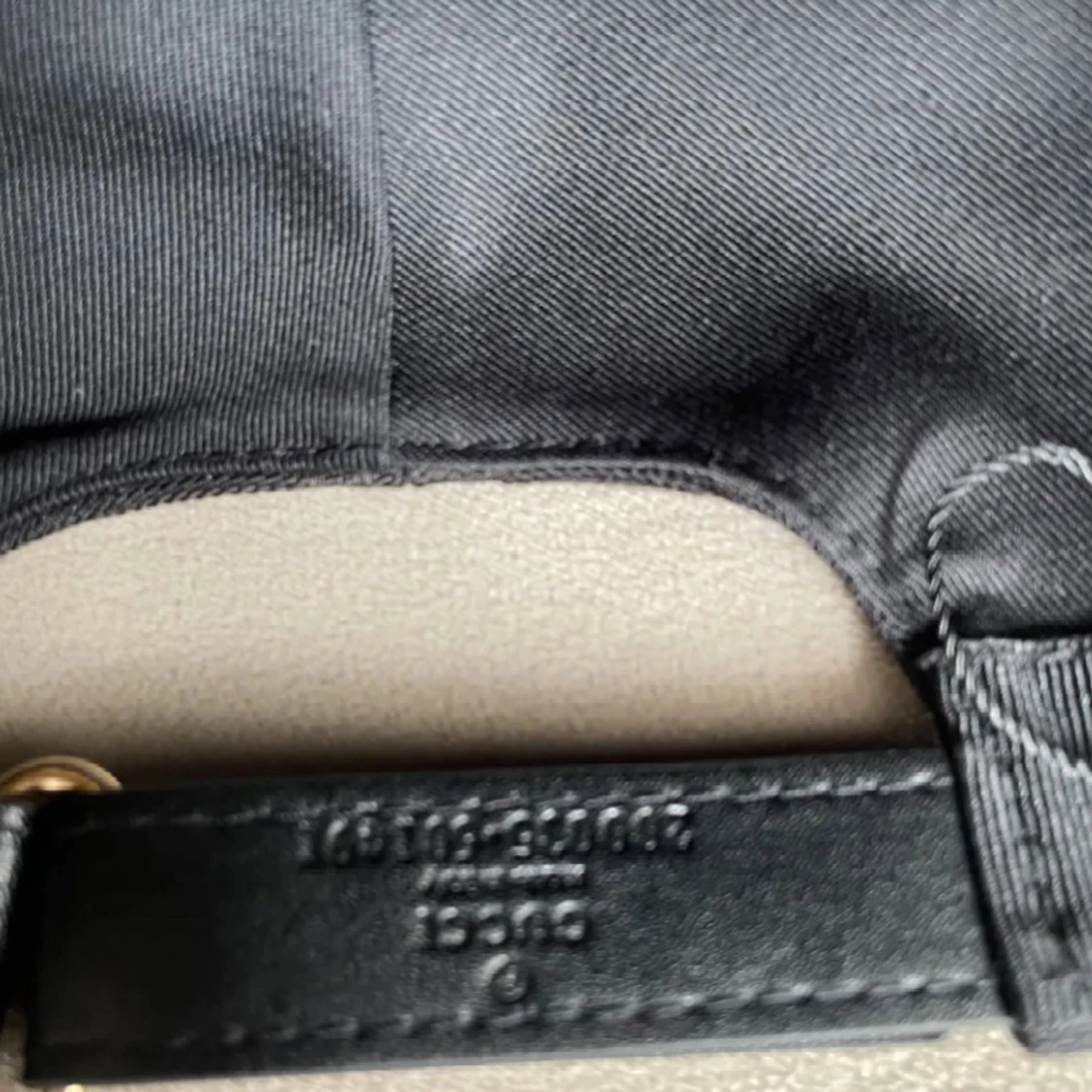 Svart keps från Gucci med GG-mönster - 4