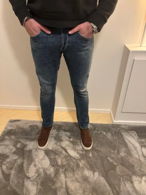 Dondup George  - Dondup George jeans storlek 34, några funderingar bara att fråga🙌