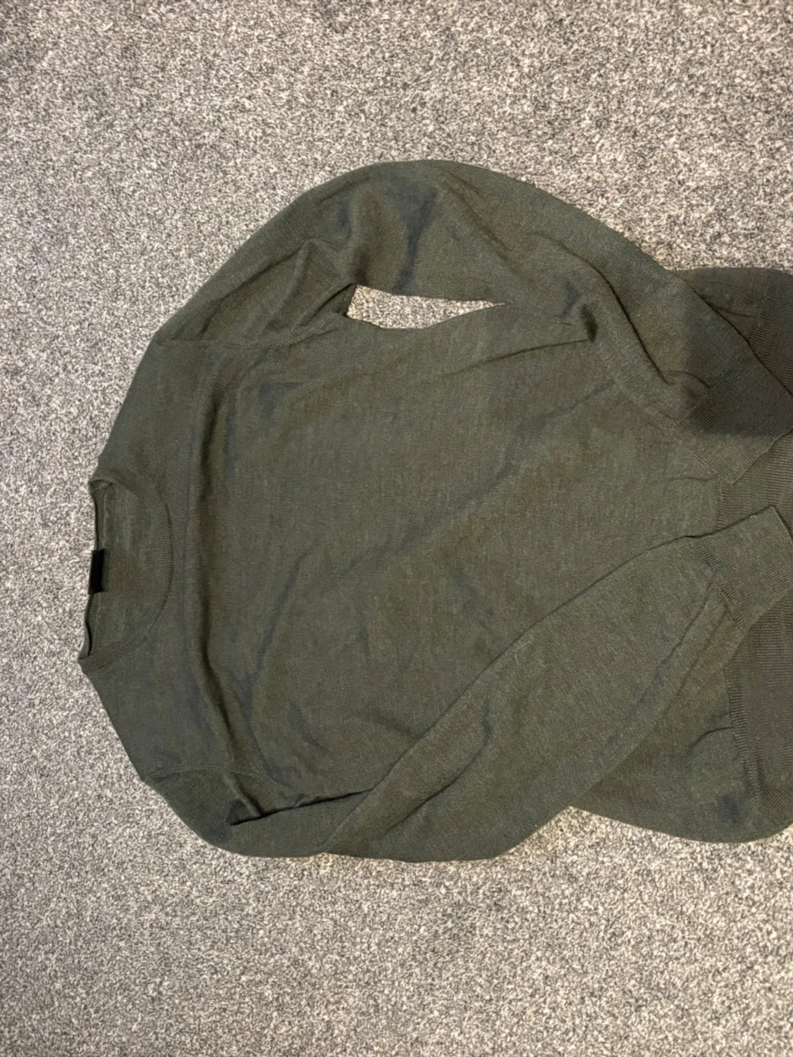 Mörkgrön stickad tröja Oscar Jacobson