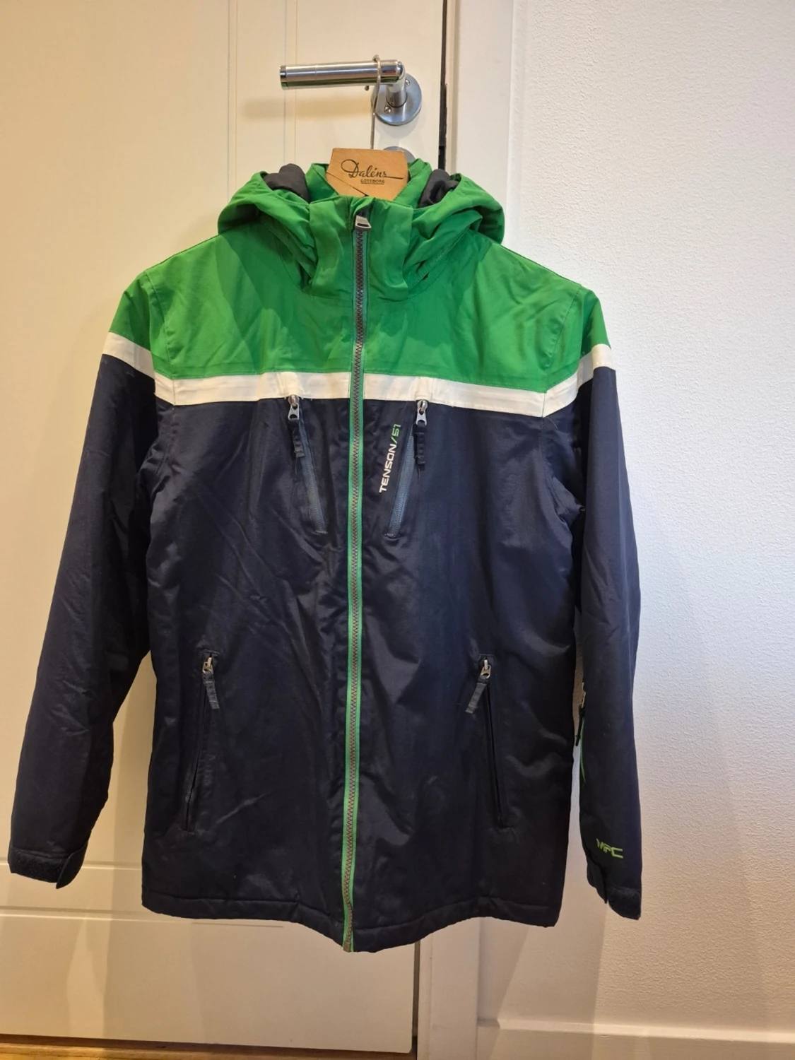 Grön och marinblå skidjacka Tenson