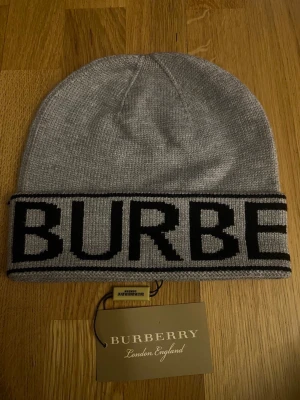 Burberry Mössa - Helt ny